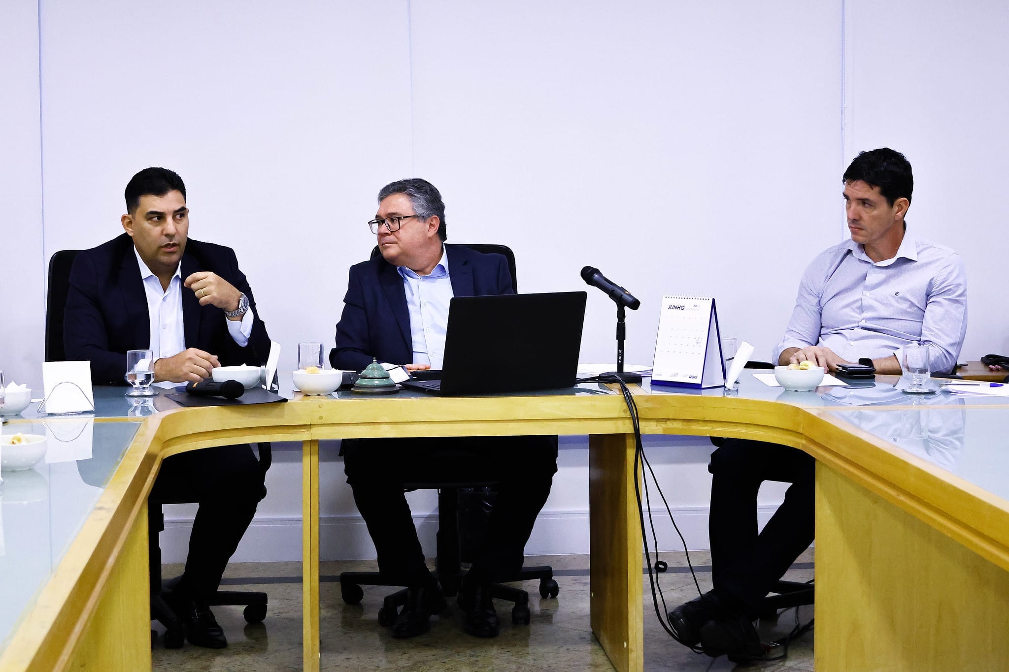 Reunião de Diretoria com secretário Thales Mendes.